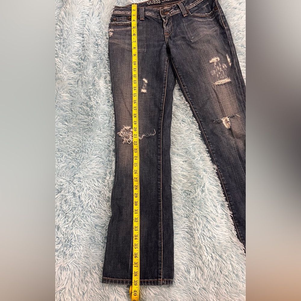Guess Premium Women’s Jeans, Size 27 - Picture 3 of 10